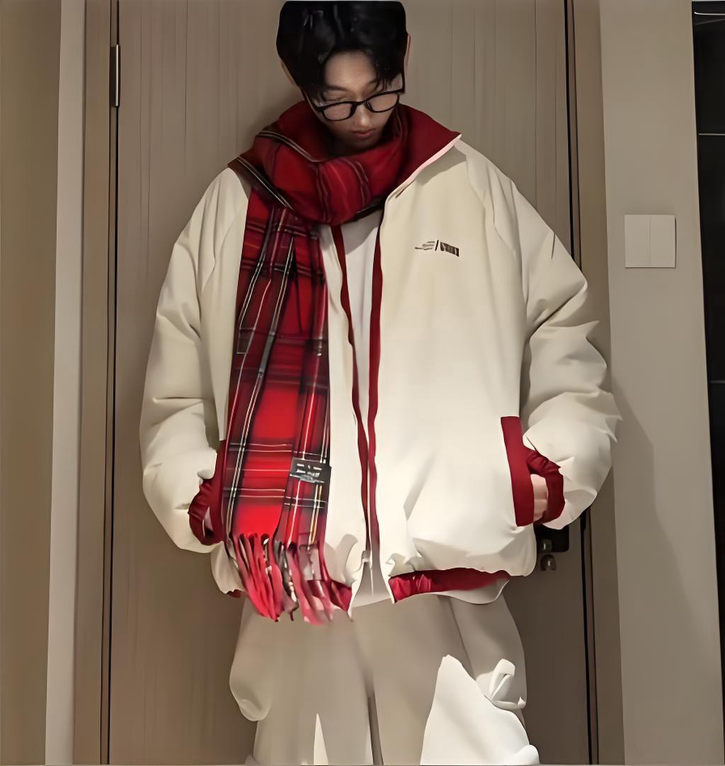 新年战袍直接封神!这件双面穿红白棉服保暖又炸场🧨-网红精选-第2张